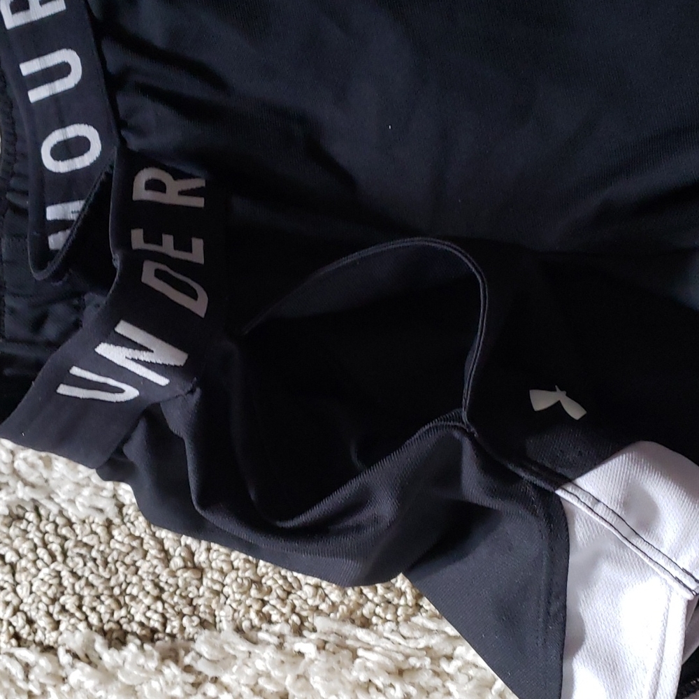 Under Armour - Picture 3 of 5